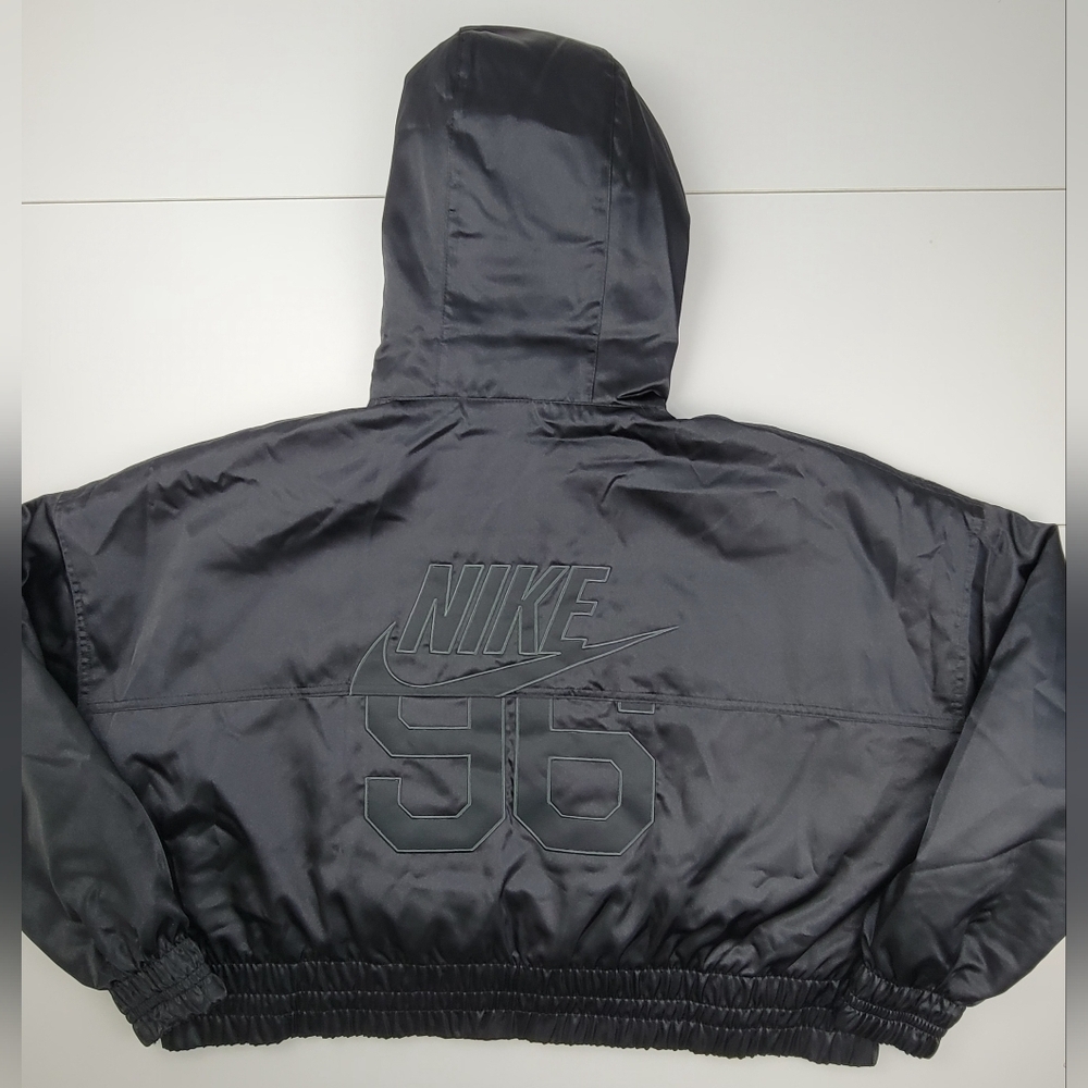 Nike Circa 96 Women's Black Hooded Jacket Size Large DV8082-010 New - Picture 2 of 9